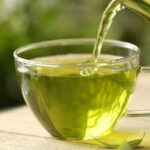 drinking green tea on an empty stomach
